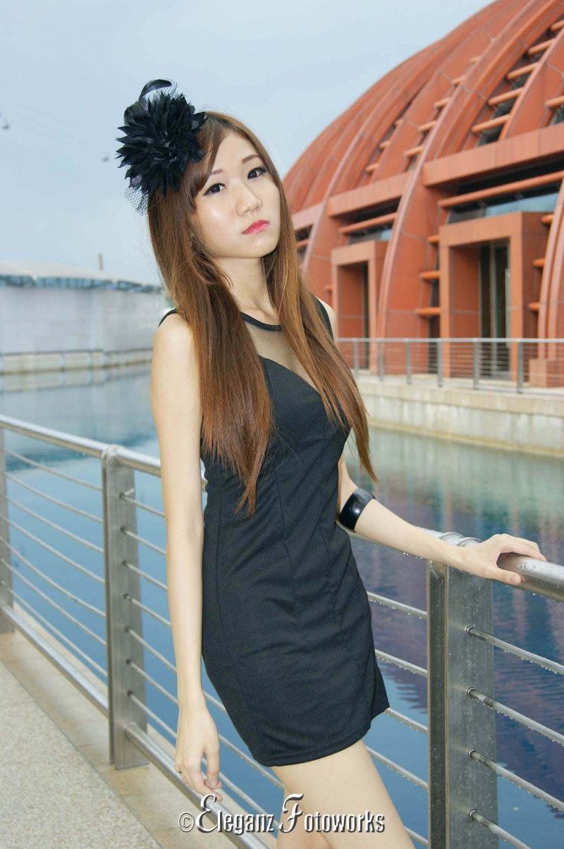 Female model photo shoot of Hannah Tan