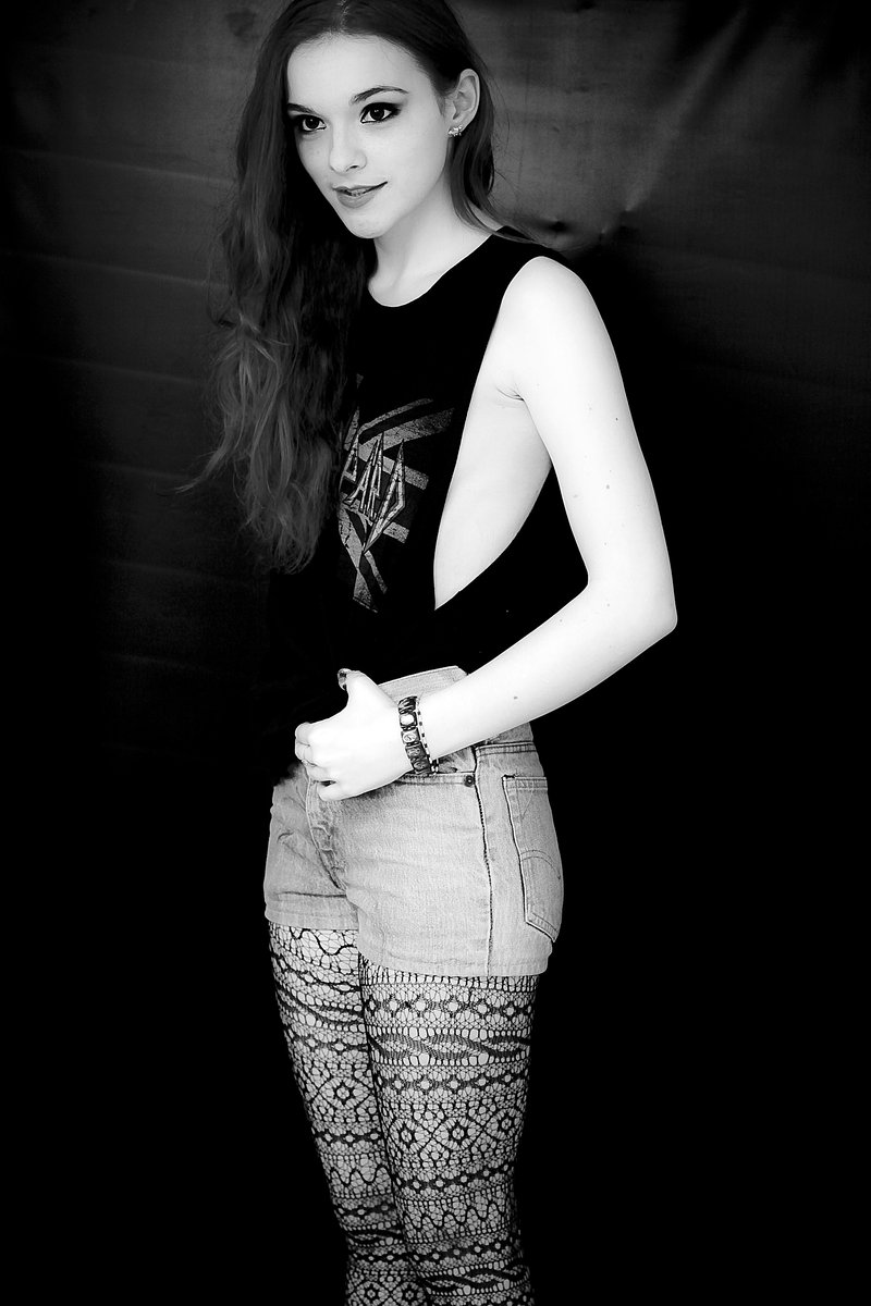 Female model photo shoot of Justine Maegi