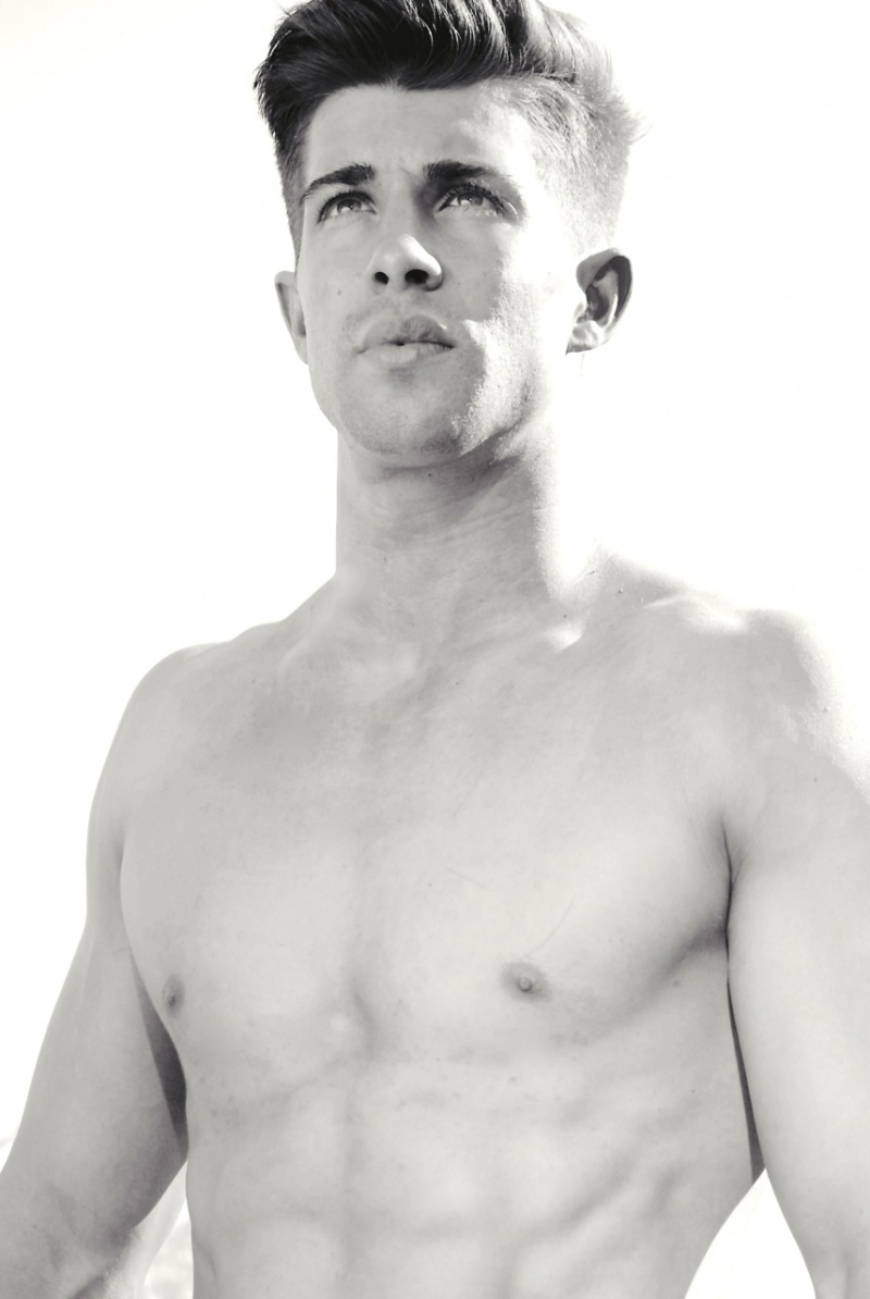 Male model photo shoot of Drew Hudson by Sebastiankill