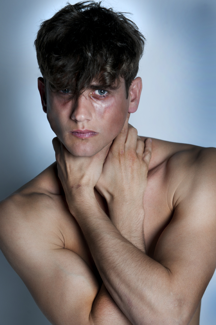 Male model photo shoot of Chris Vieira