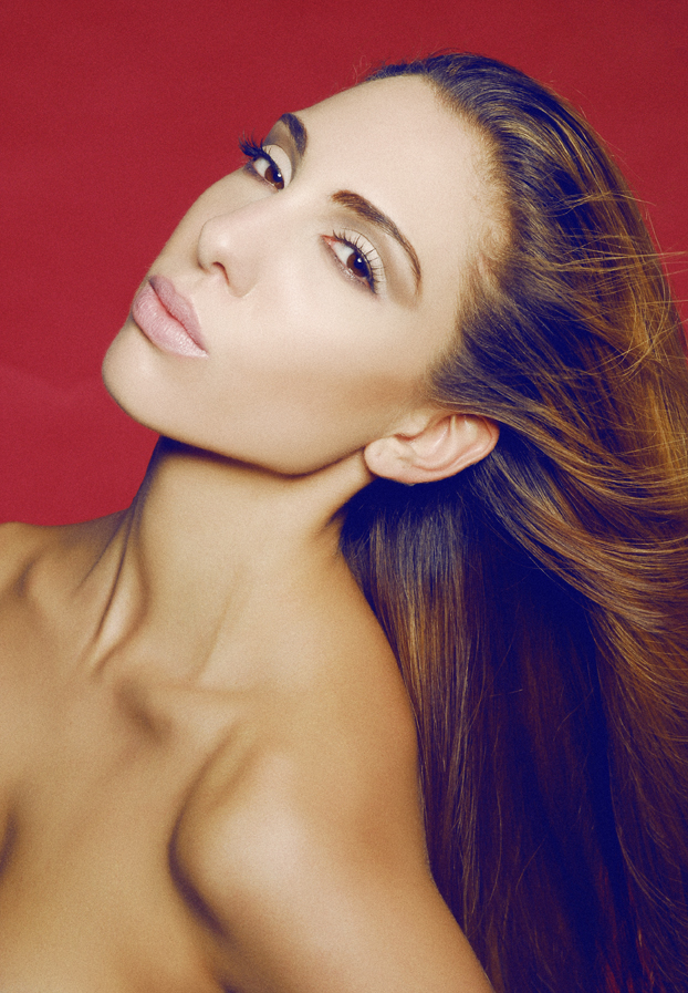 Female model photo shoot of Gianine Abdallah