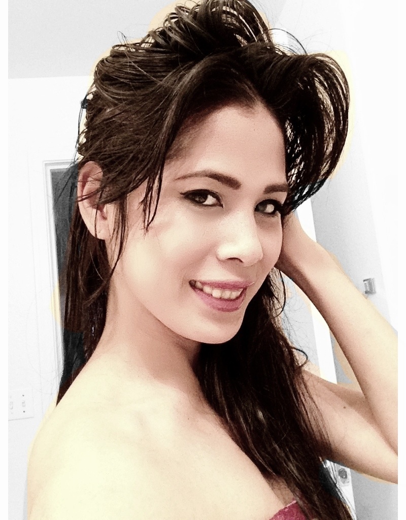 Female model photo shoot of Sheila Abarquez