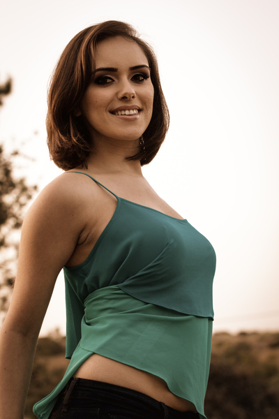 Female model photo shoot of Ninevehy