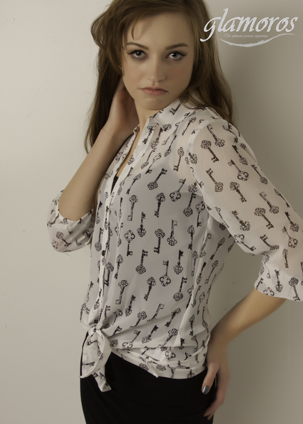 Female model photo shoot of Alisha Noele in Kennewick, WA