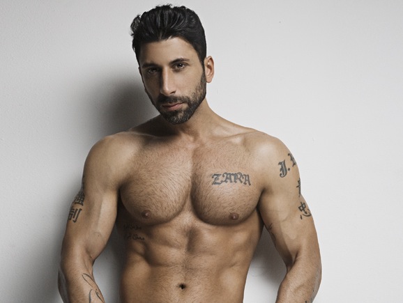 Male model photo shoot of Jason Hermiz