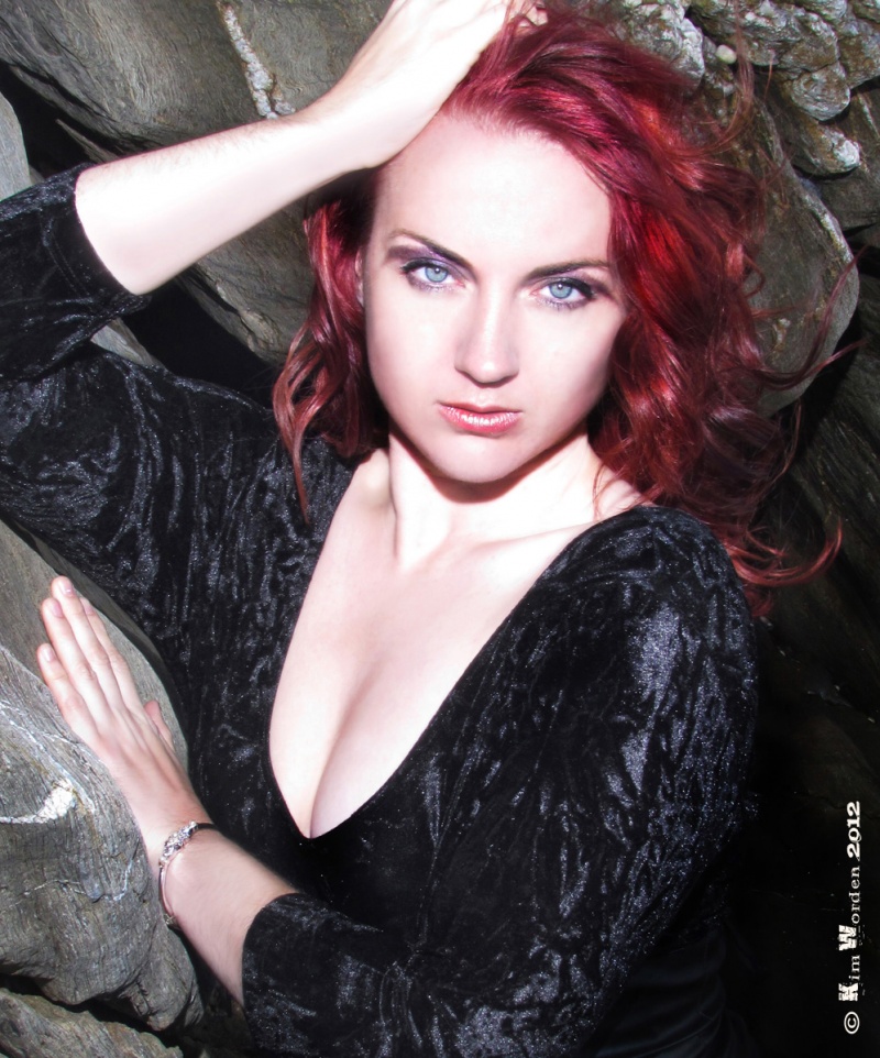 Female model photo shoot of chellebella by Kim Worden