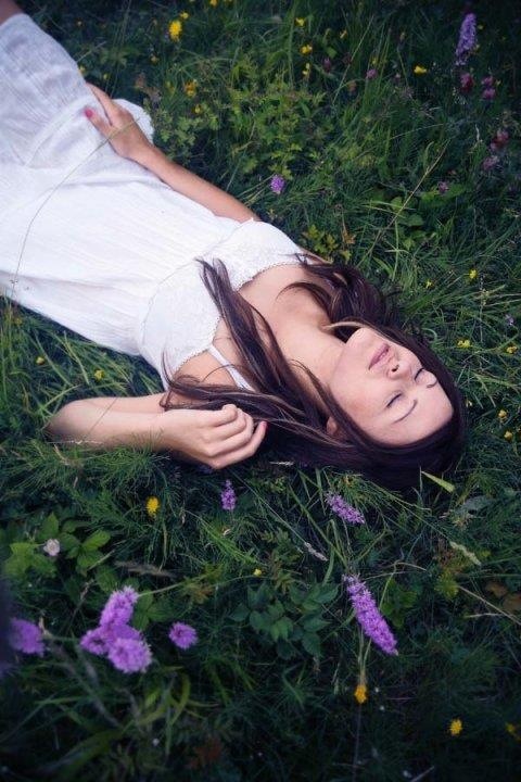 Female model photo shoot of Sophie Mcginn
