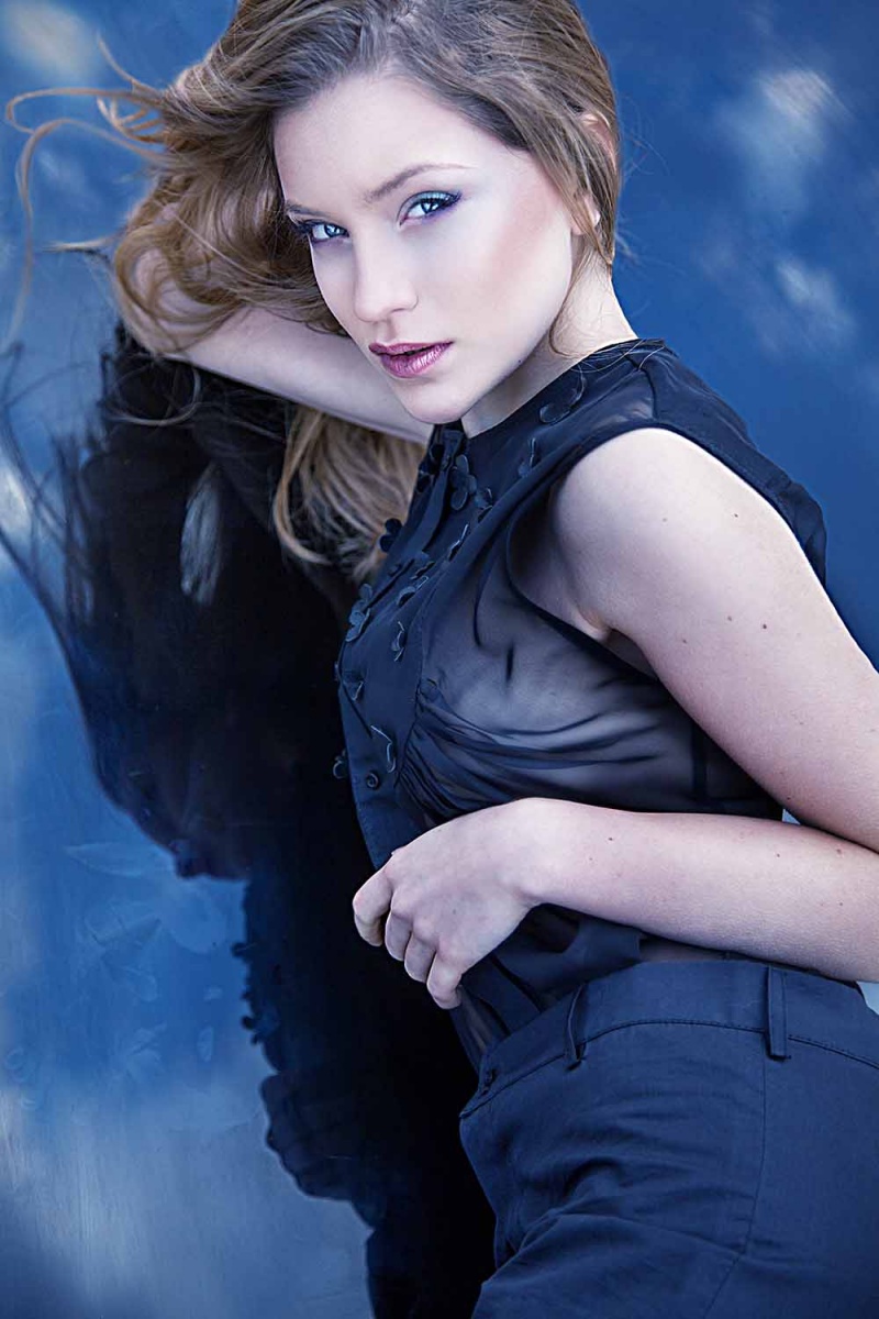 Female model photo shoot of Mihaela Noroc in Bucharest