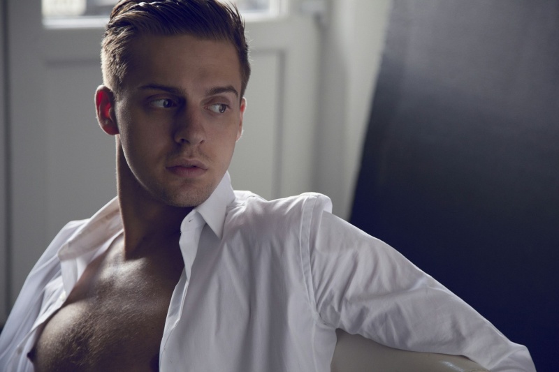 Male model photo shoot of Elliot Powell
