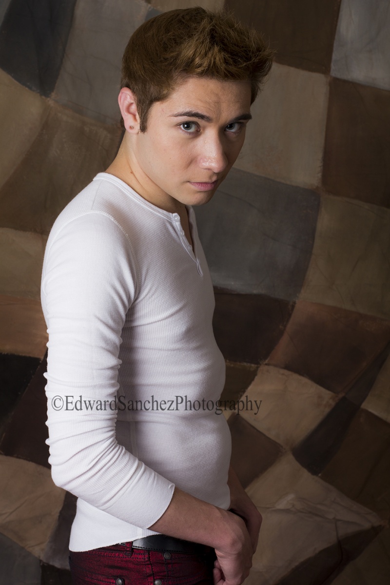 Male model photo shoot of EdwardSanchezphotograpy