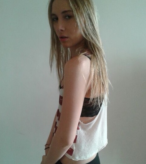 Female model photo shoot of Dawn Adela