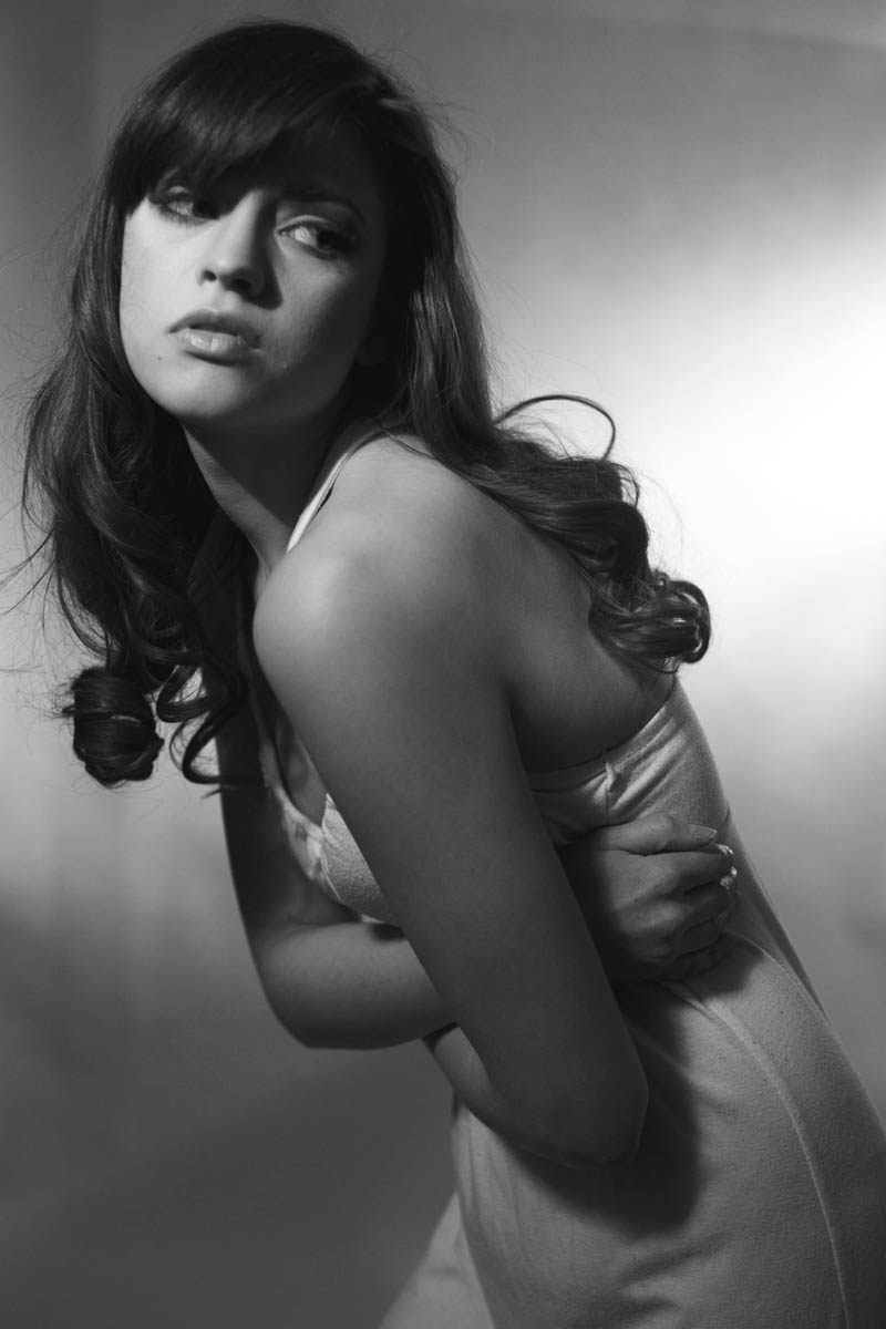 Female model photo shoot of Rachel Lyne  by DanielleGrace