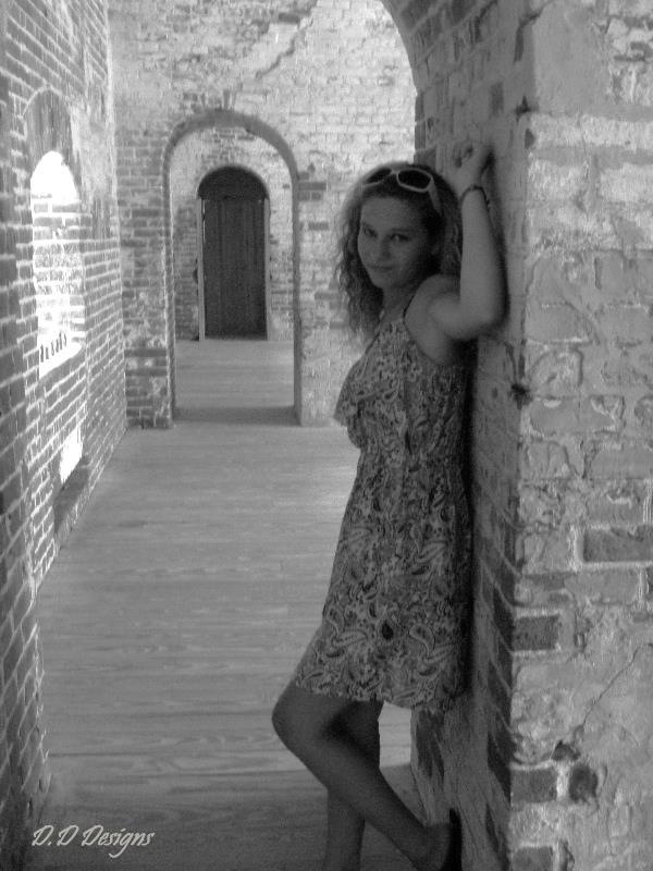 Female model photo shoot of Alissa Rodriguez 