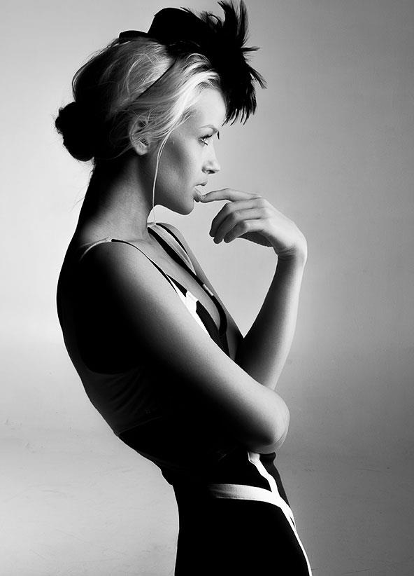 Female model photo shoot of Kiya Garner