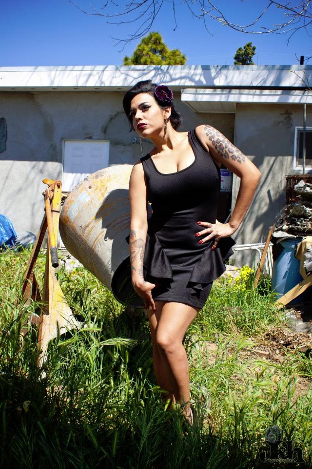Female model photo shoot of Samonster Rose  by Jimmy Garcia in San Fernando, CA