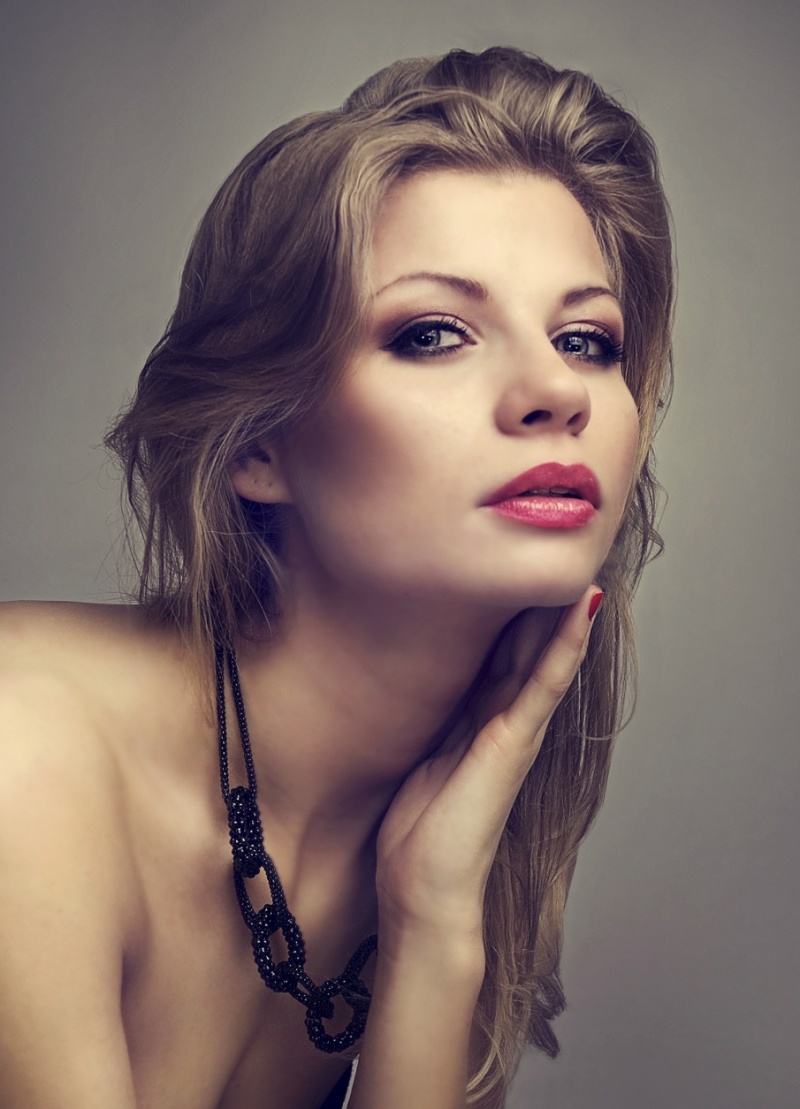 Female model photo shoot of Paulina Stepien