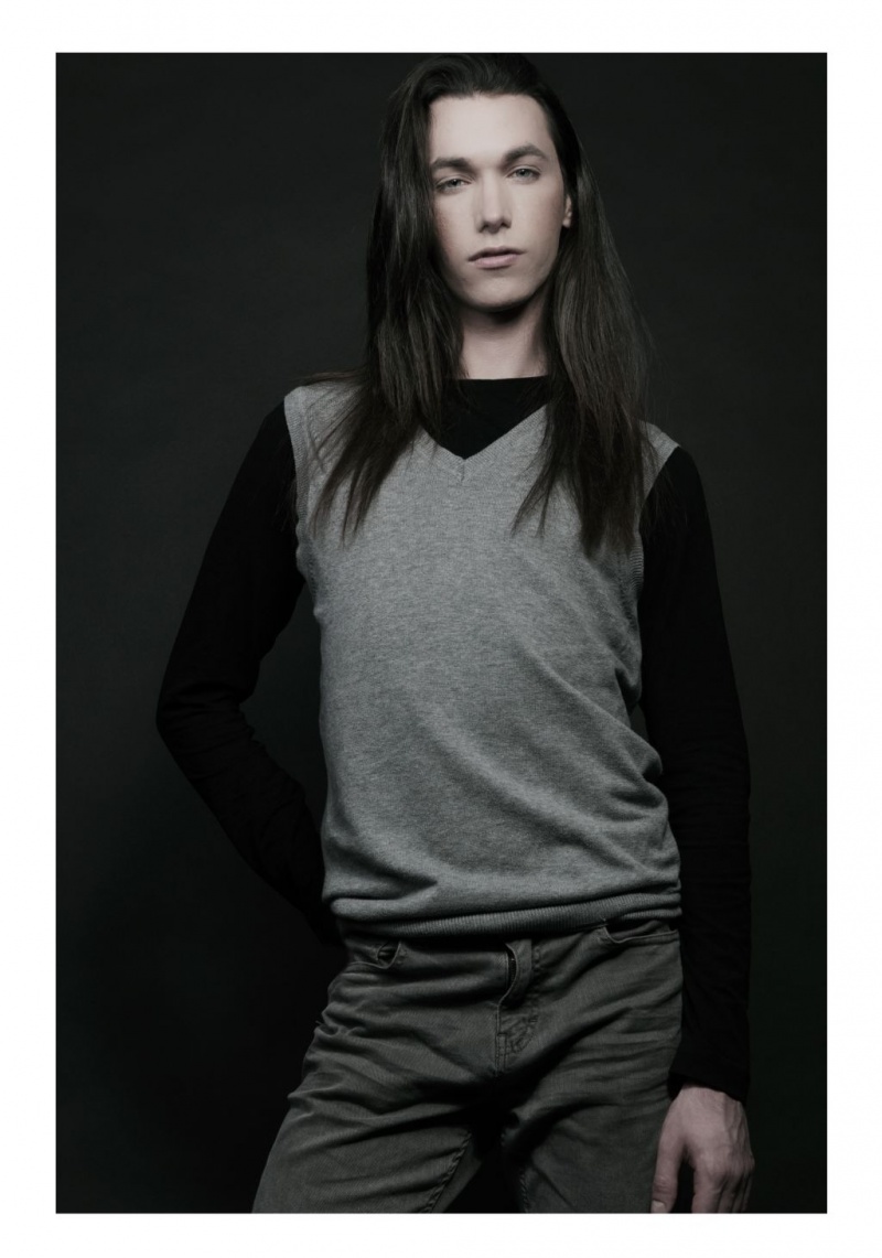 Male model photo shoot of Zotya S