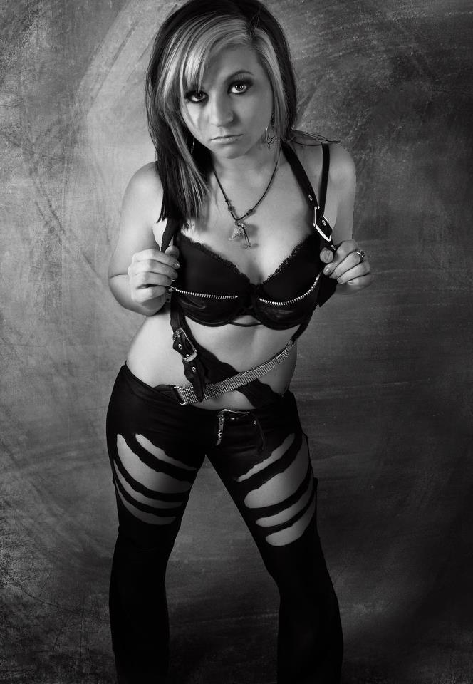 Female model photo shoot of Yasmin Mickayla  by Kali Lilith Photography