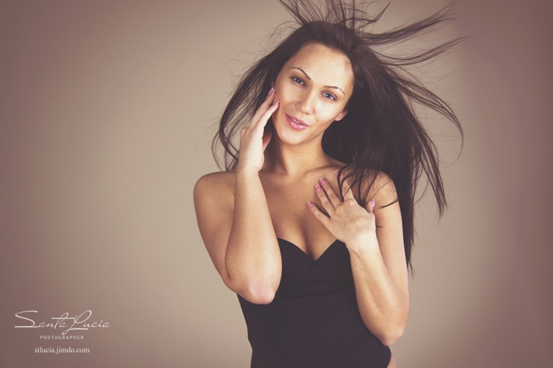 Female model photo shoot of Anastasiya Lukanova