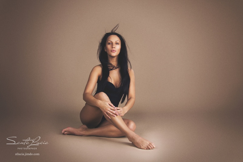 Female model photo shoot of Anastasiya Lukanova