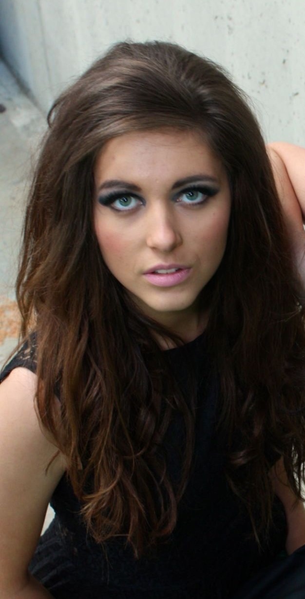 Female model photo shoot of Amanda Louise Brown in Falkirk