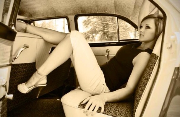 Female model photo shoot of Chelsea_Elizagem