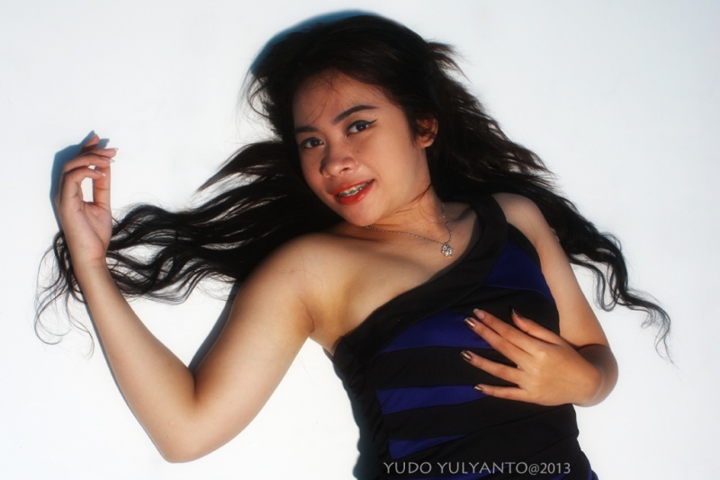 Female model photo shoot of Anna Sulistiana II by Yudo Yuri in Jakarta - Indonesia