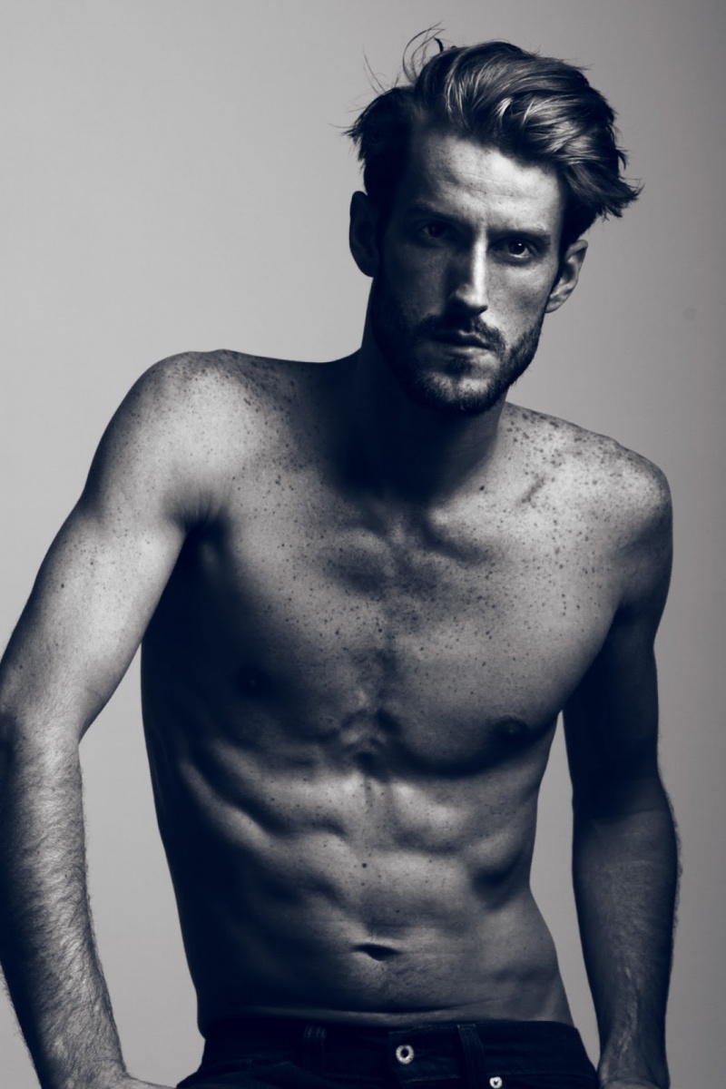 Male model photo shoot of Anthony Lombardo