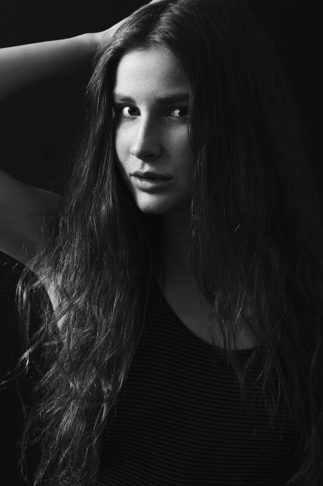 Female model photo shoot of Reeves Maddux