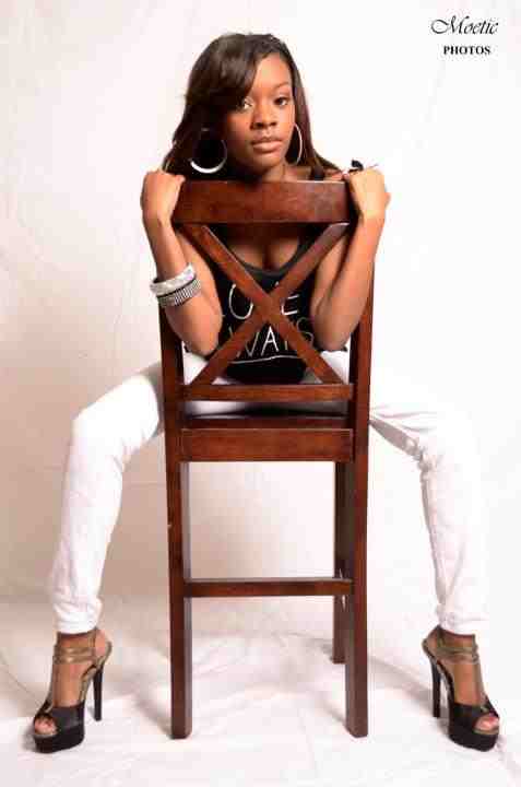 Female model photo shoot of Aaliyah A