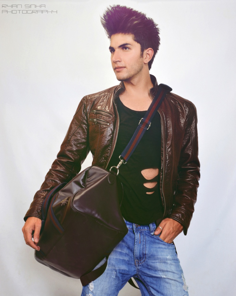 Male model photo shoot of Ryan Sinha in bangalore