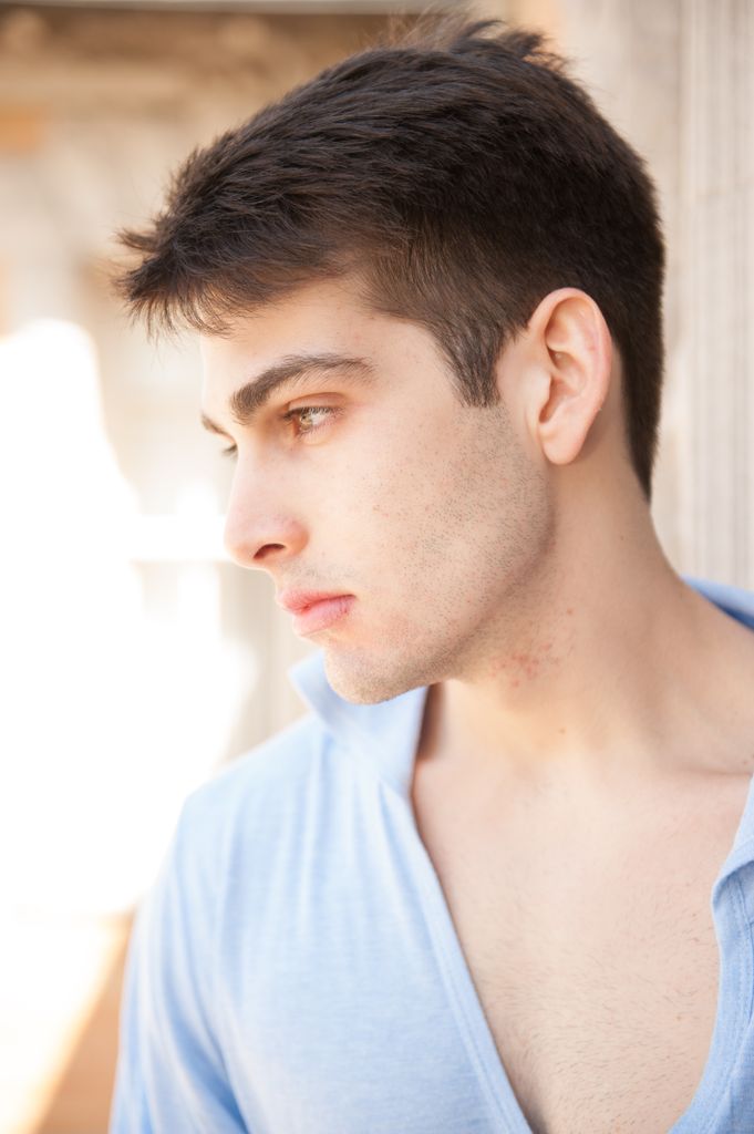 Male model photo shoot of Ricardo Barbosa in Cairnwood Mansion