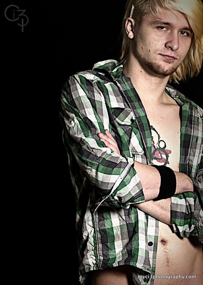 Male model photo shoot of Danny Sinnclaire  by ci3Photograpy in CI3p Studio