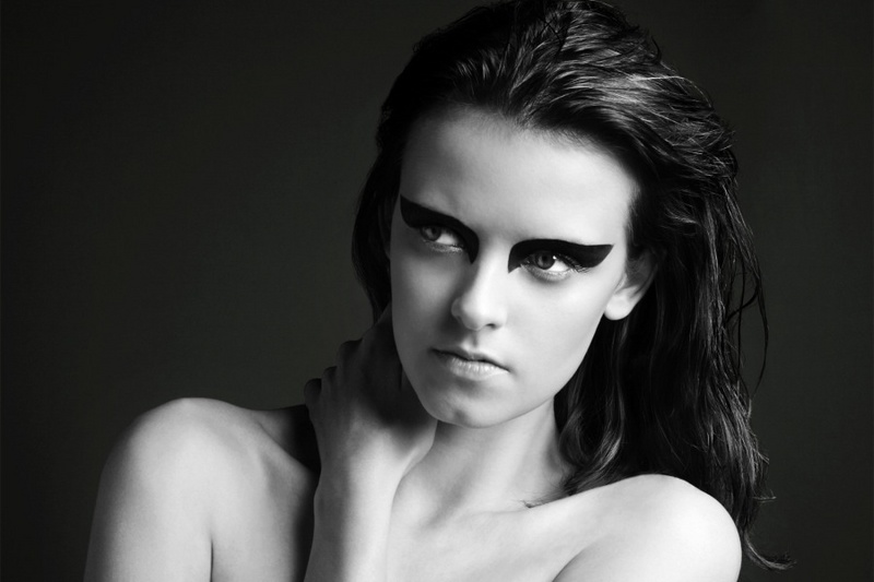 Female model photo shoot of Hayley Crispin