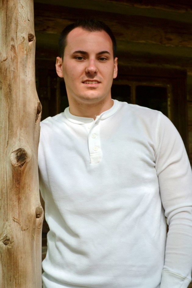 Male model photo shoot of Richard Poplin by Pinnacle Photo