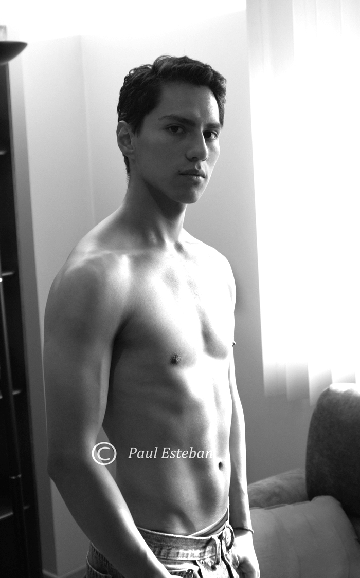 Male model photo shoot of Cuenca Fotog and Paul Esteban in Cuenca , Ecuador