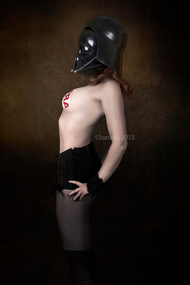Female model photo shoot of Scarlett de la Calle in The Dark Side