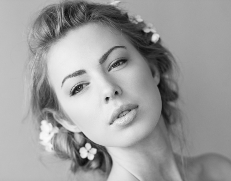 Female model photo shoot of Mari Anna