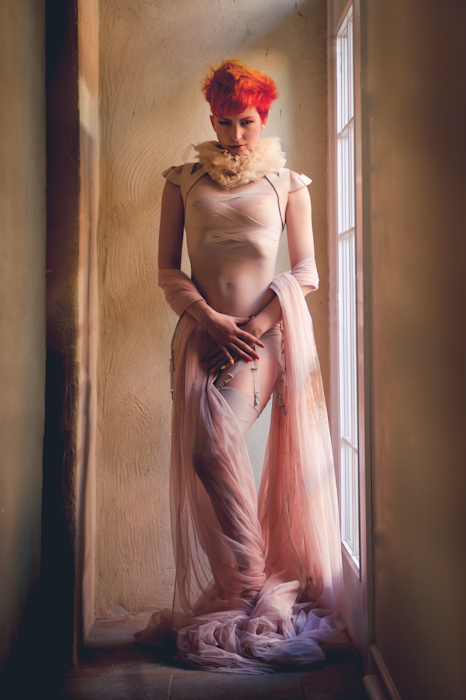 Female model photo shoot of Elle Lovelace Photo