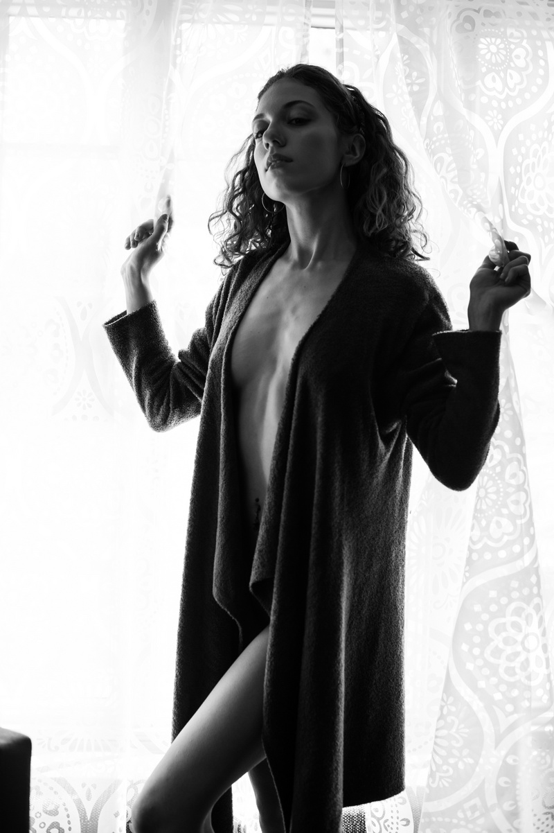Female model photo shoot of Racheltastic by Allen Henson