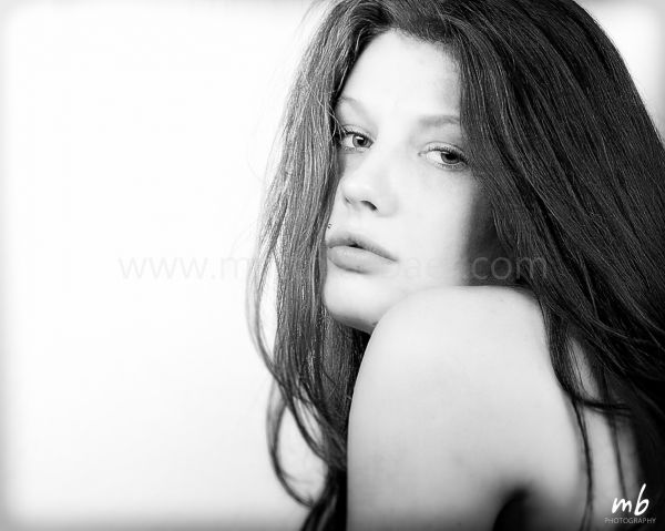Female model photo shoot of Lokke Crimson