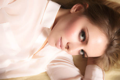 Female model photo shoot of Nicole Maldonado MUA