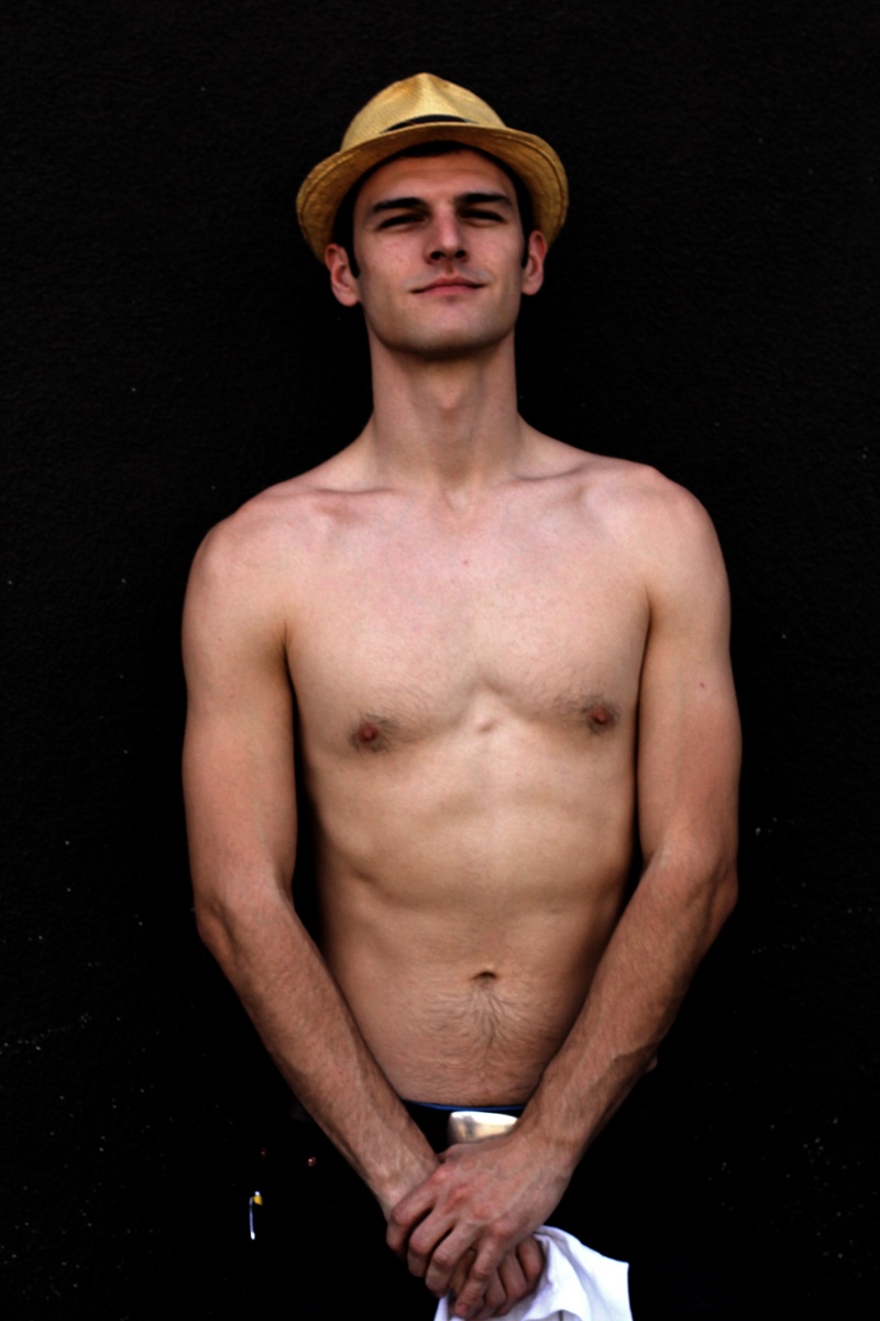 Male model photo shoot of Alex Denney in Venice, Ca
