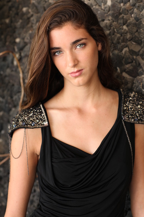 Female model photo shoot of Shannon Mattix