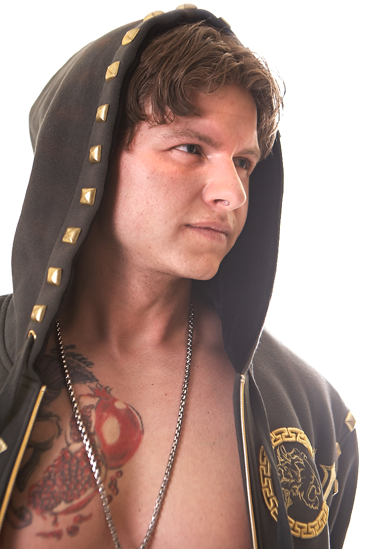 Male model photo shoot of Eric Eenigma Pieper