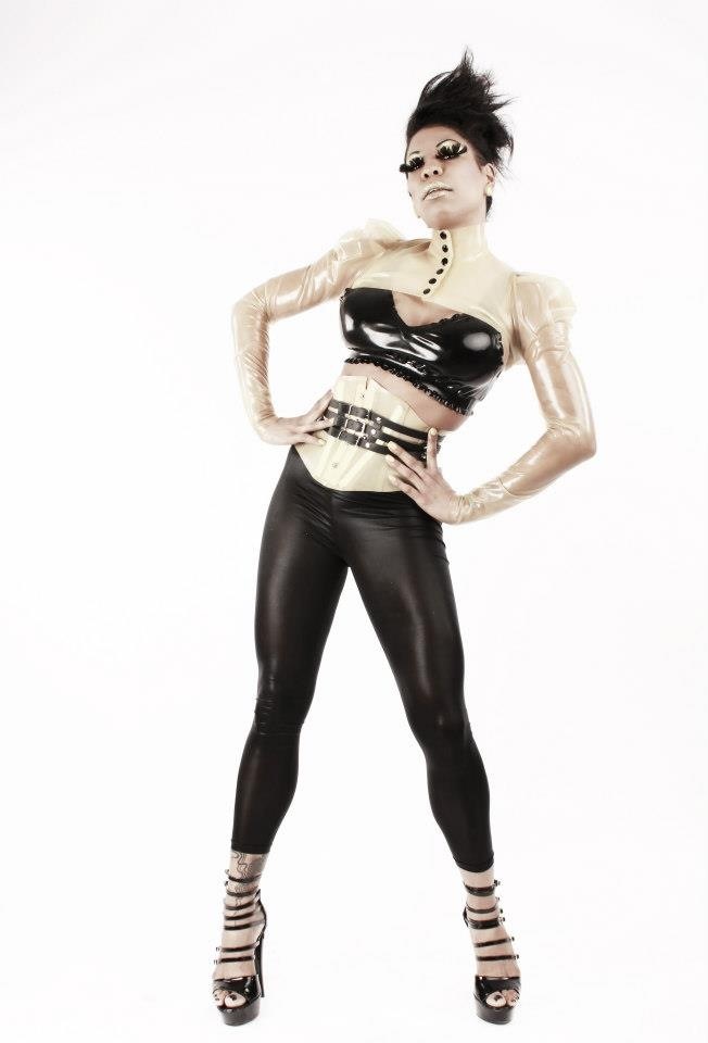 Female model photo shoot of MisSa  by Roxanne Werter