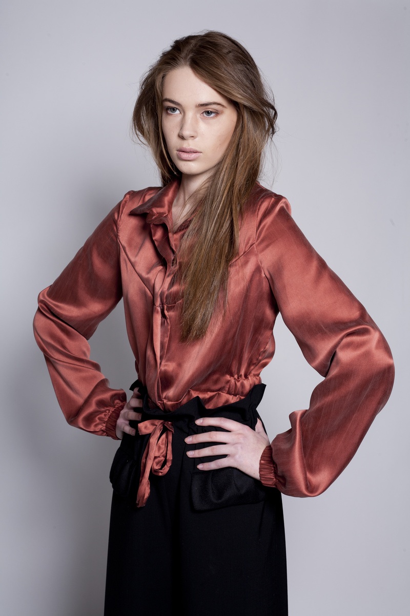 Female model photo shoot of Kate Vanhinsbergh