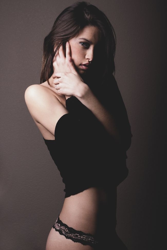 Female model photo shoot of RachelVictoriaWilliams