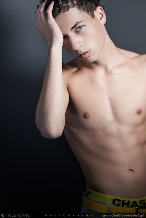 Male model photo shoot of Richard Romp