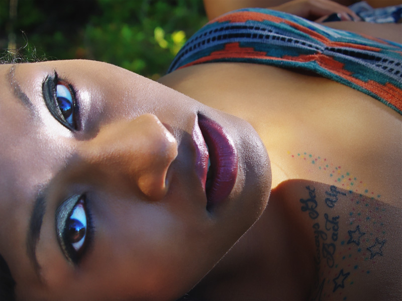 Female model photo shoot of Sineadmw by Darryl Glover